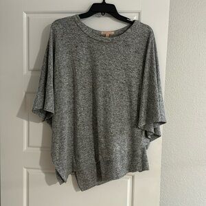Gibson Latimer gray over sized, short sleeve sweater, size small